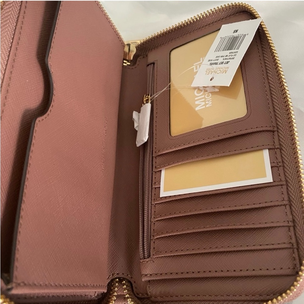 Michael Kors Selma Satchel and Matching Wallet - Picture 6 of 9